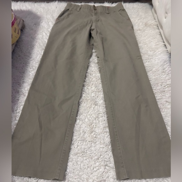 Under Armour Mens Pants 30x32 Brown Khaki Match Play Performance Outdoor Flaw - Picture 1 of 5